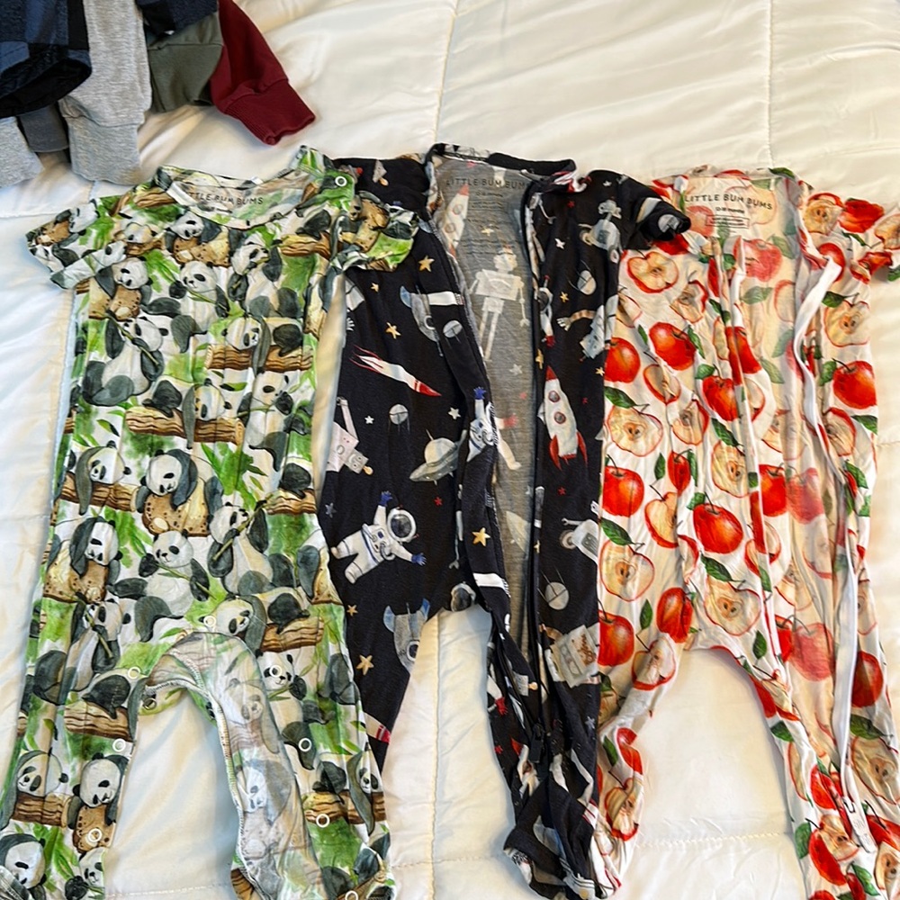 Little Bum Bums short sleeve rompers